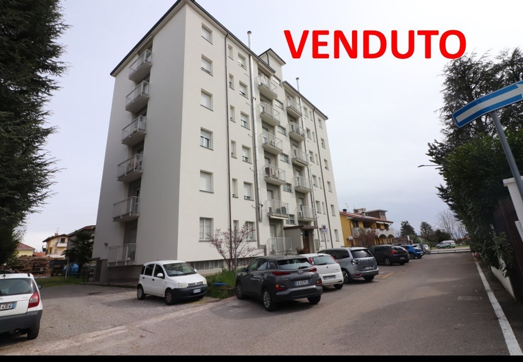 Tre locali in vendita a Busnago (MB)
