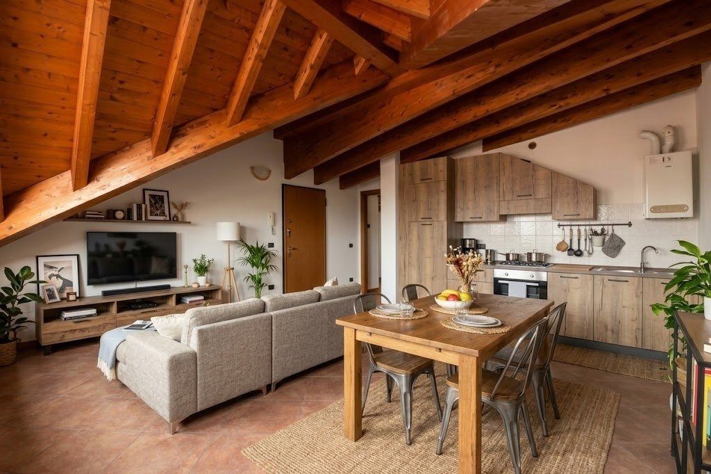 TRE LOCALI IN VENDITA A BUSNAGO (MB)